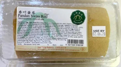08029 Sun Fung Pandan Swiss Roll Pandan Swiss Roll 山峰香葉蛋糕卷 Banh Cuon La Dua Thuy Dien 360g x 1