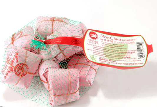 Fermented Meat 酸肉 (包裹在酸藤葉中) Nem Chua La Tam Ruot 300g x 1