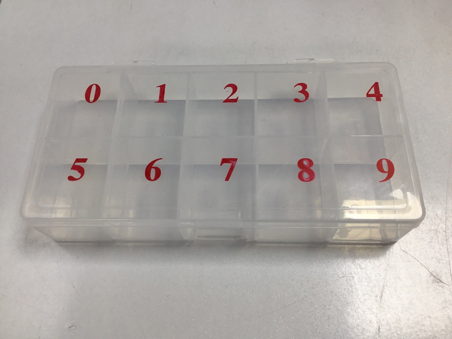 13211 Tip Box Small Clear 1-9 Red 6B